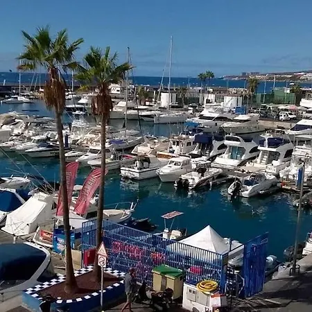 Duquesa Fairways, A Spacious With Fabulous Views And Facilities Apartment *