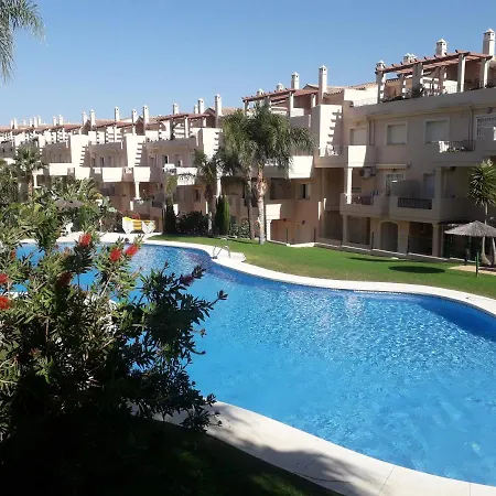 Duquesa Fairways, A Spacious With Fabulous Views And Facilities Apartment