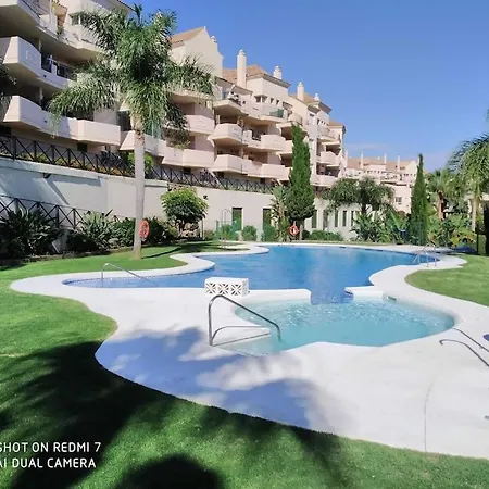 Duquesa Fairways, A Spacious With Fabulous Views And Facilities Apartment