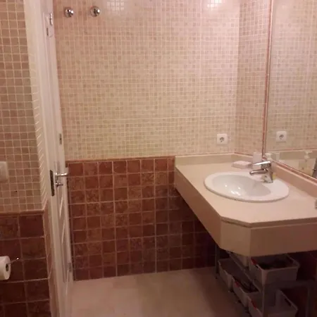 Duquesa Fairways, A Spacious With Fabulous Views And Facilities Apartment Manilva