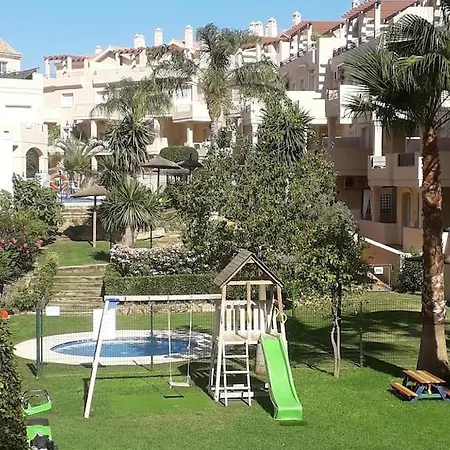 Duquesa Fairways, A Spacious With Fabulous Views And Facilities Apartment Manilva