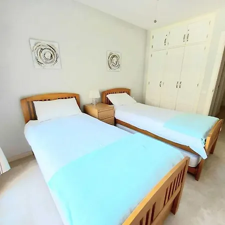 Duquesa Fairways, A Spacious With Fabulous Views And Facilities Manilva